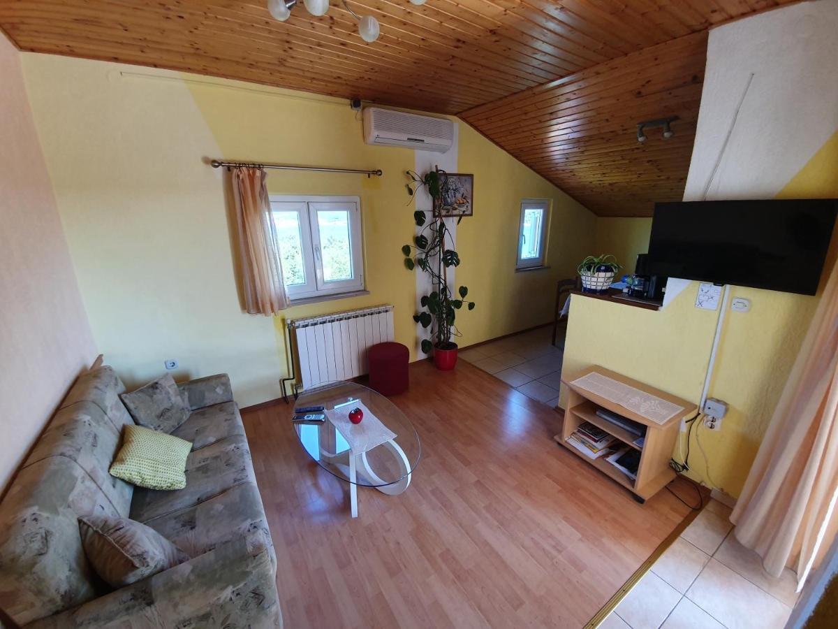 Apartment Dajana 4+2 Čižići Exterior foto